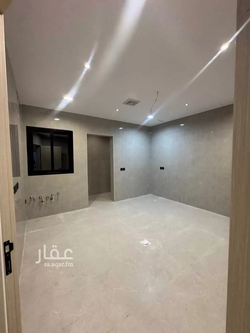 5 bedroom apartment in Dahiat King Fahd 6