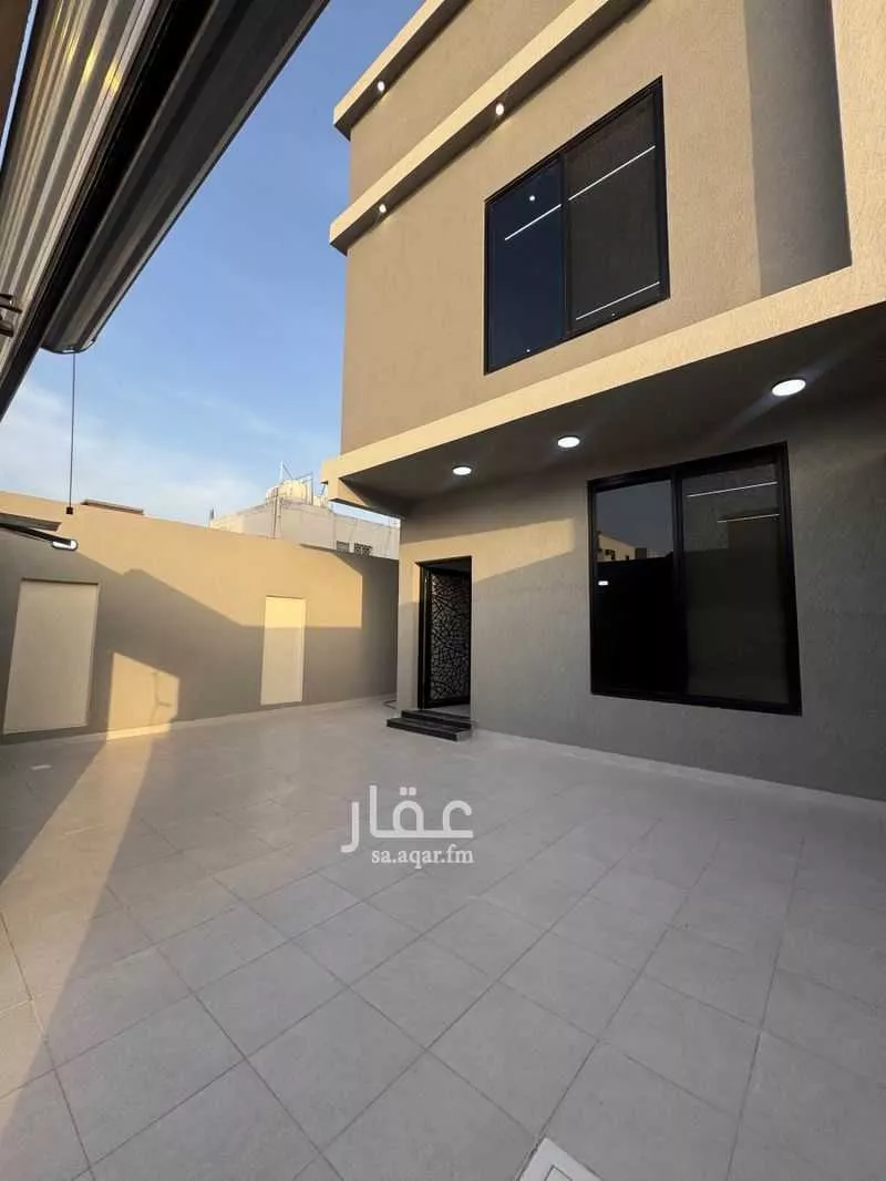 5 bedroom apartment in Dahiat King Fahd 7