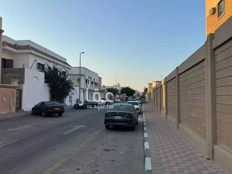 3 bedroom apartment in Uhud 11