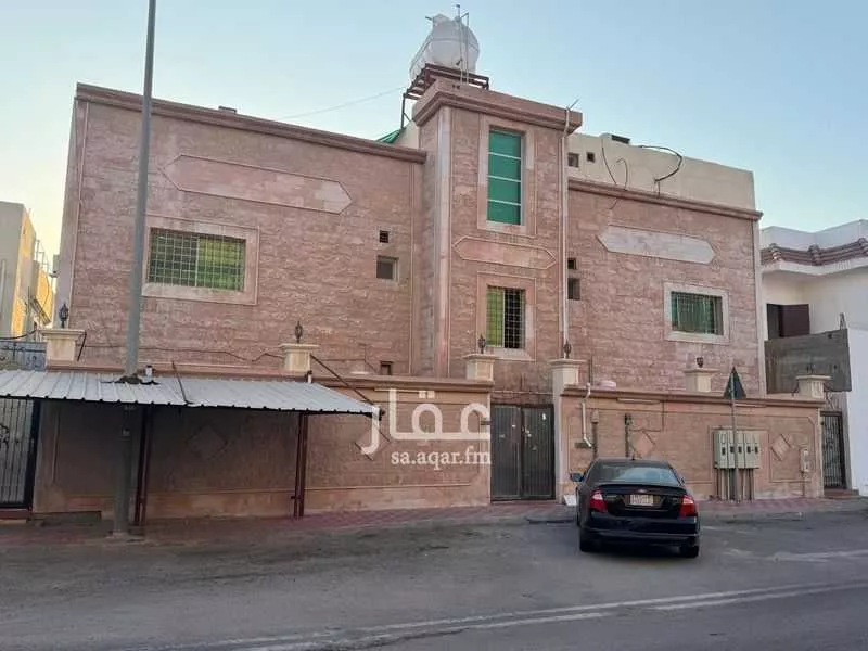 3 bedroom apartment in Uhud 12