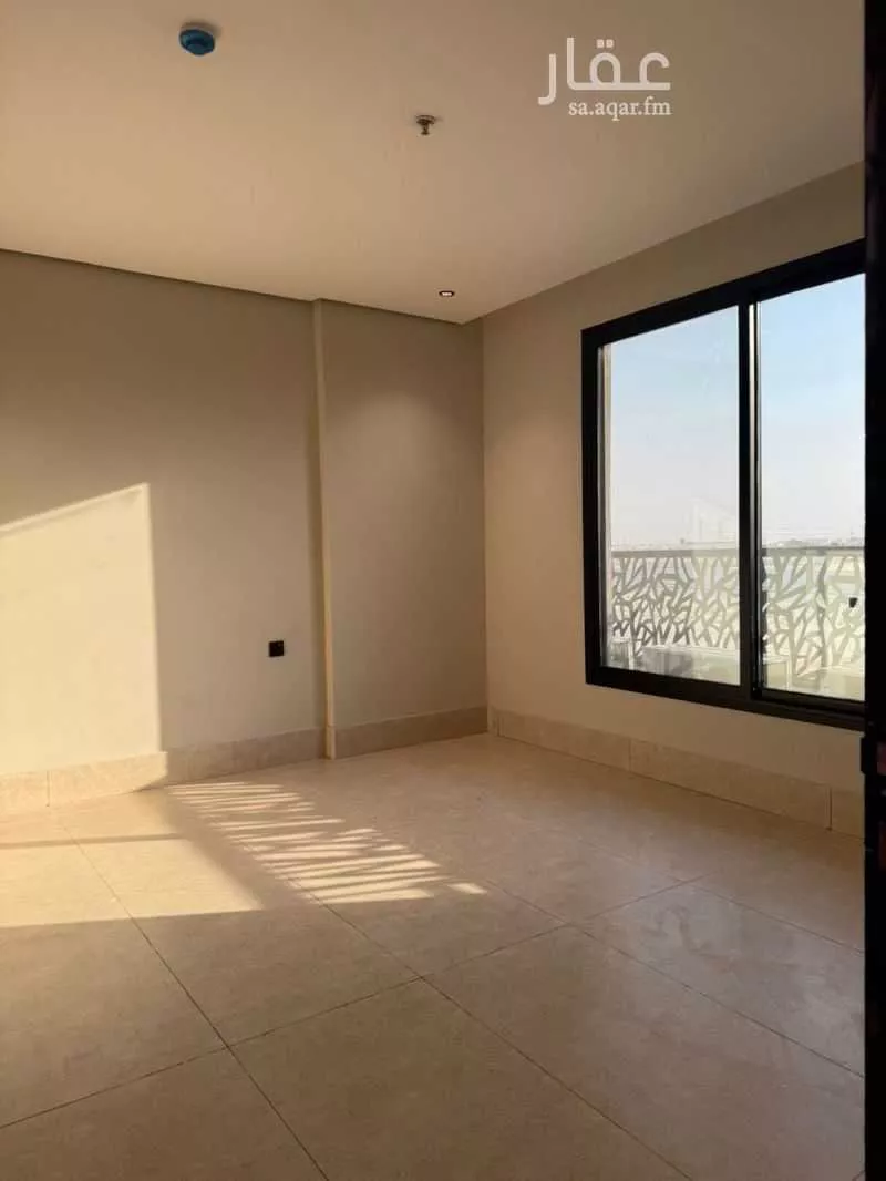 5 bedroom apartment in Dahiat King Fahd 7