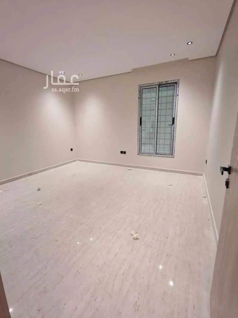 5 bedroom apartment in Ash Shulah 7