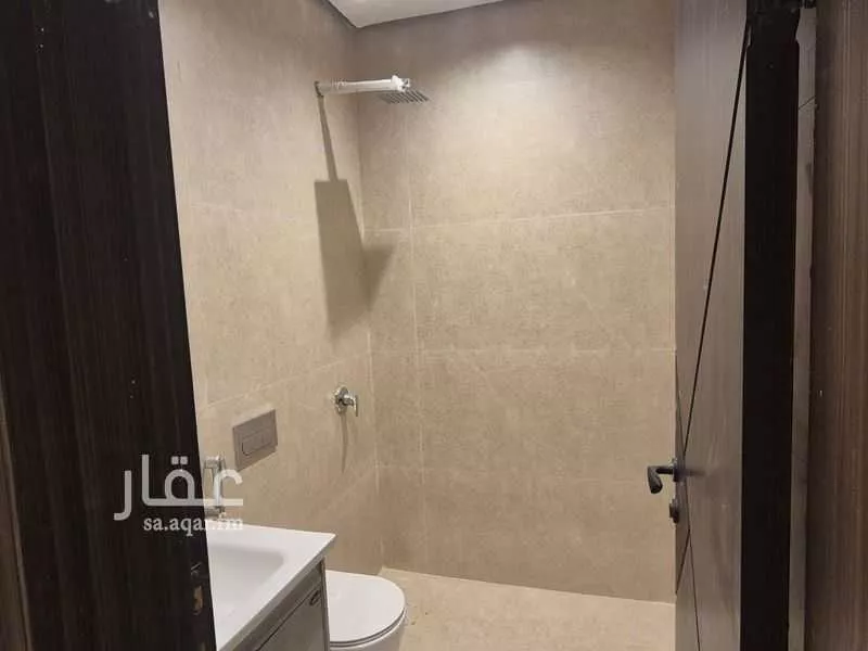 شقة 5 غرف في طيبة 11