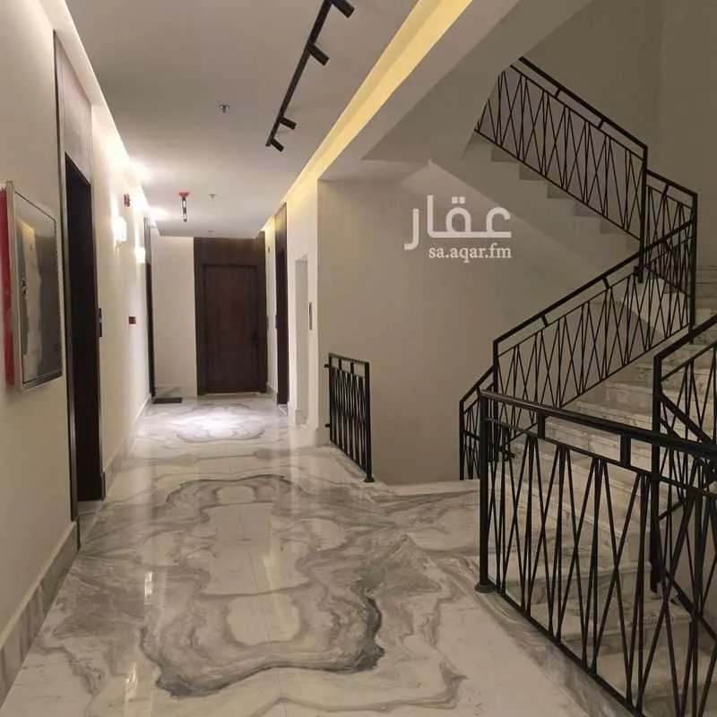 شقة 4 غرف في السيف 6