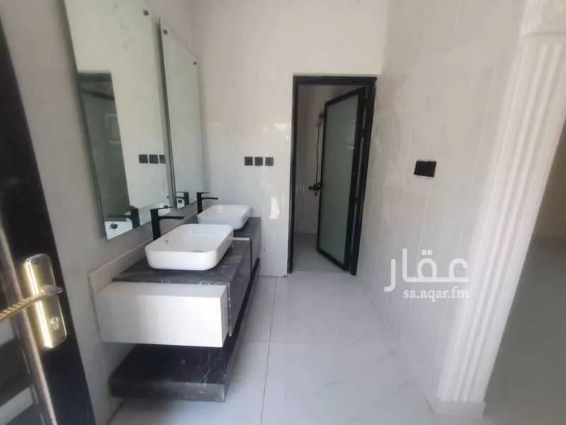 شقة 5 غرف في احد 11
