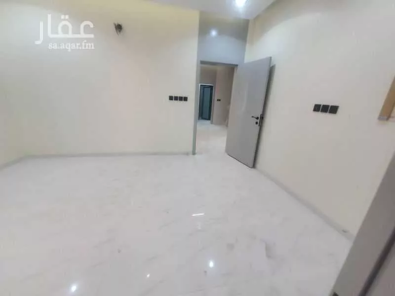 شقة 5 غرف في احد 9