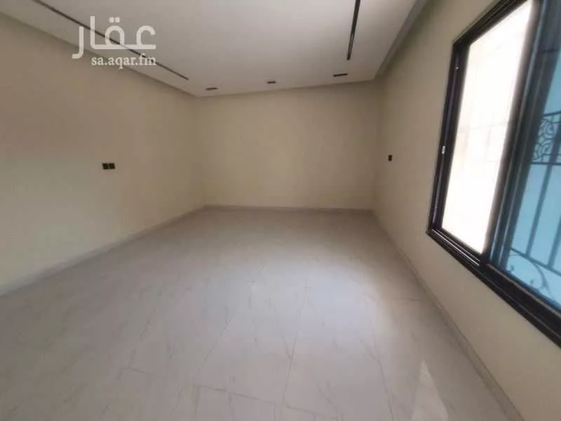 شقة 5 غرف في احد 10