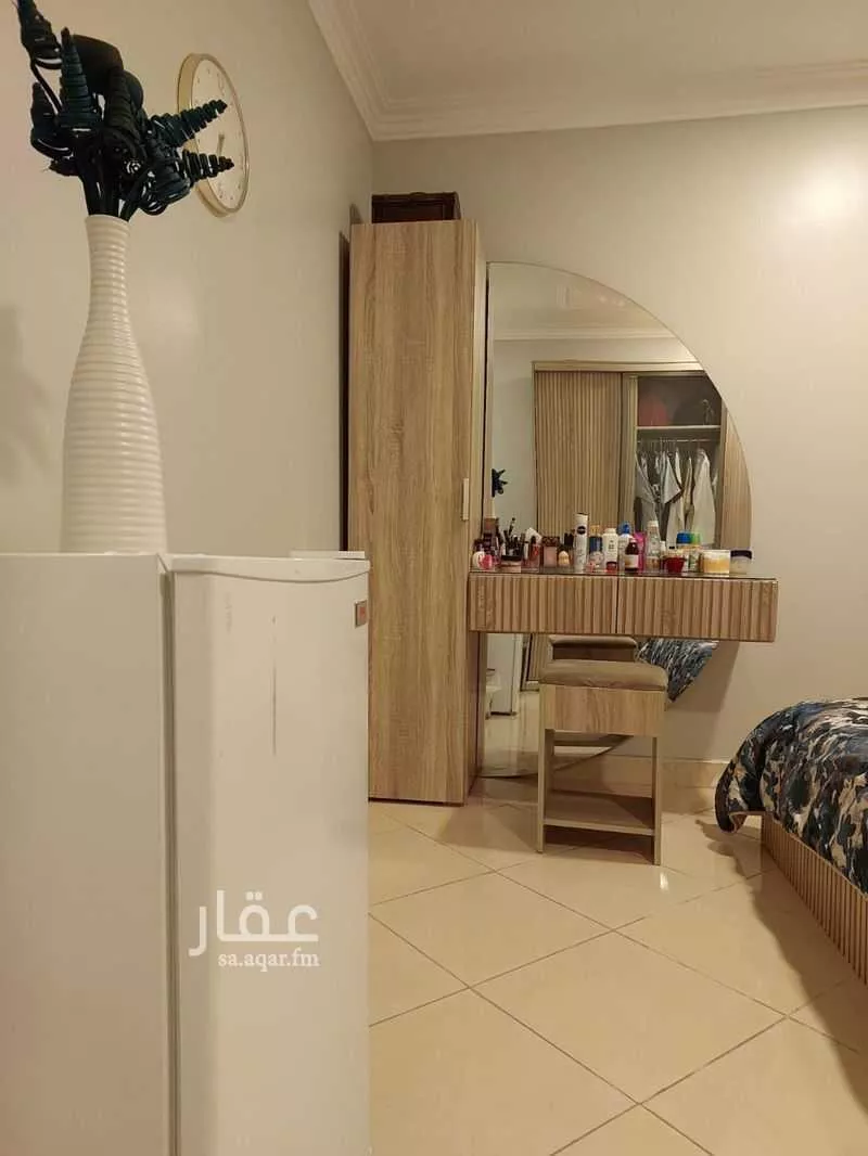 شقة 4 غرف في النور 13