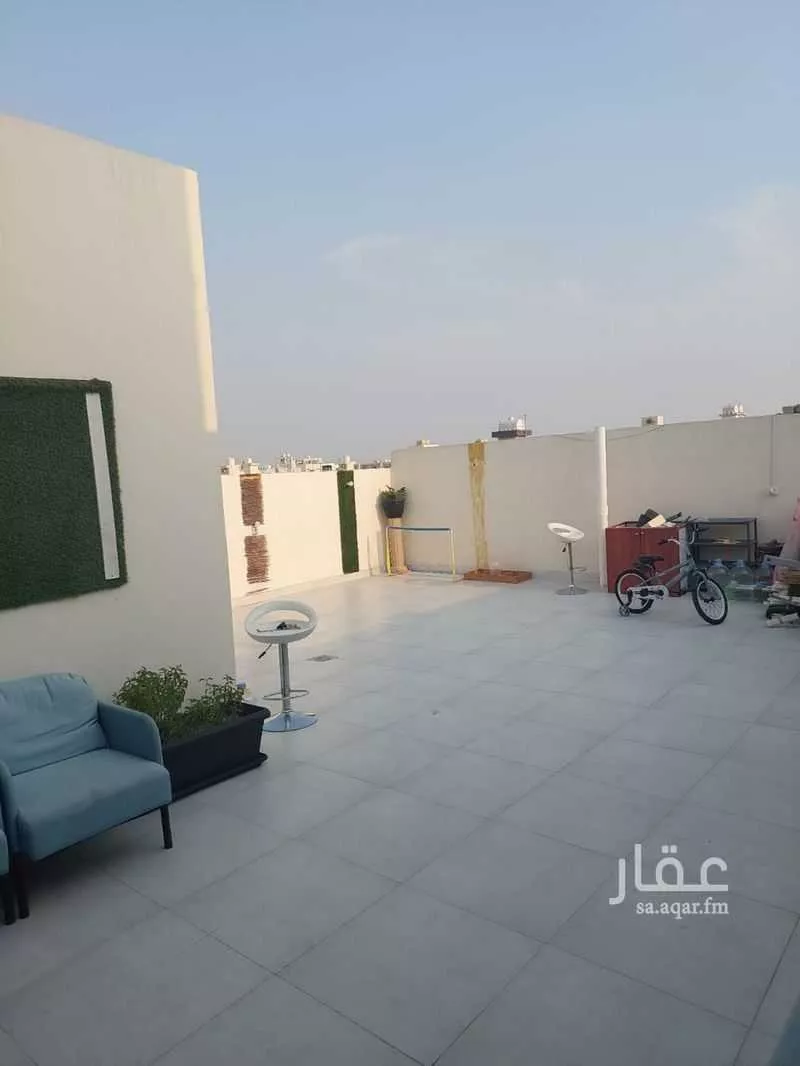 شقة 4 غرف في النور 18