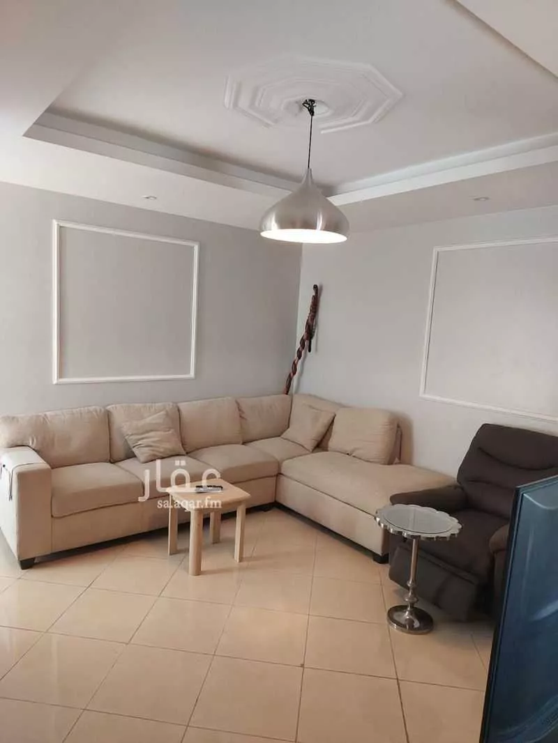 شقة 4 غرف في النور 7