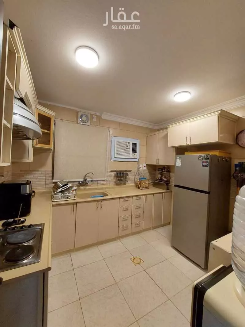 شقة 4 غرف في النور 8