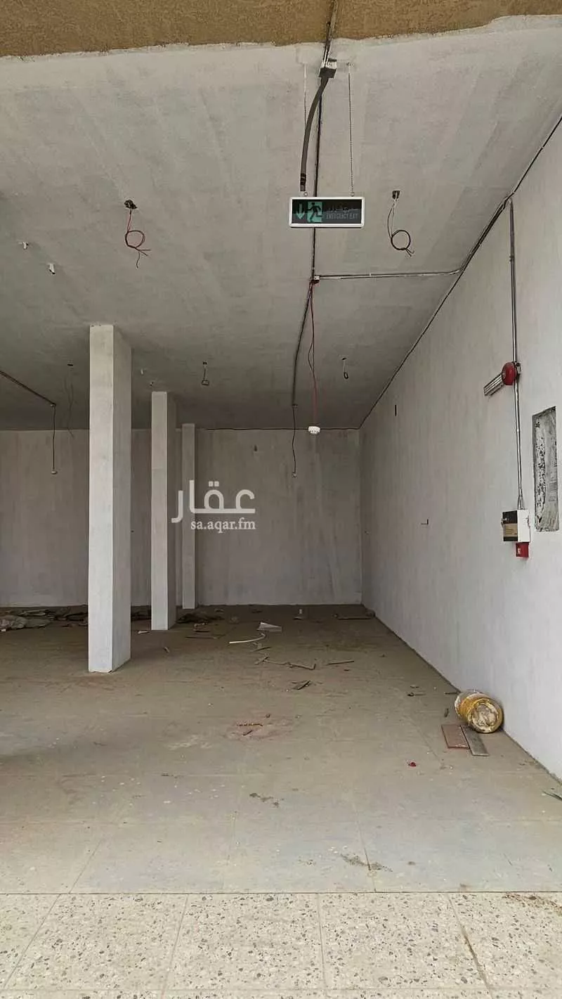 750 sqm shop in Ad Dar Al Baida 4