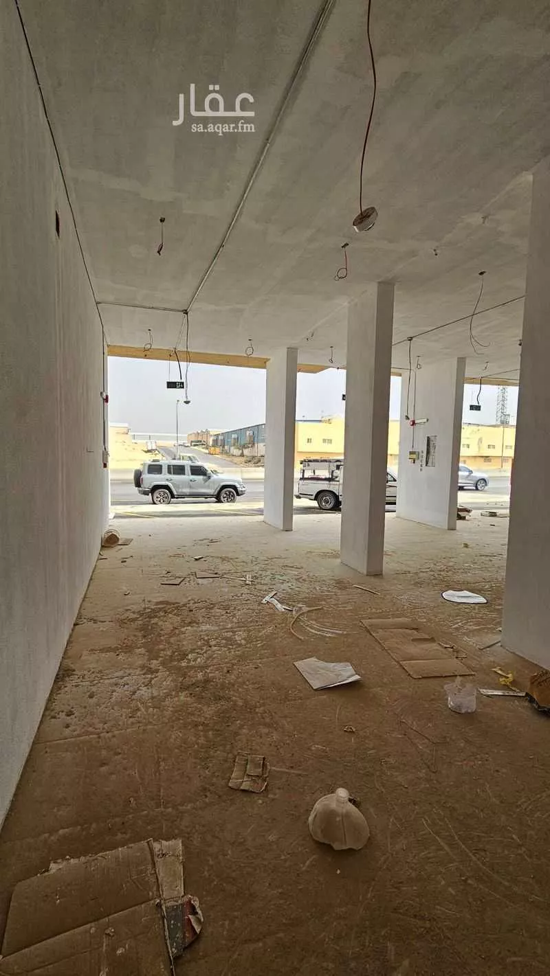 750 sqm shop in Ad Dar Al Baida 5