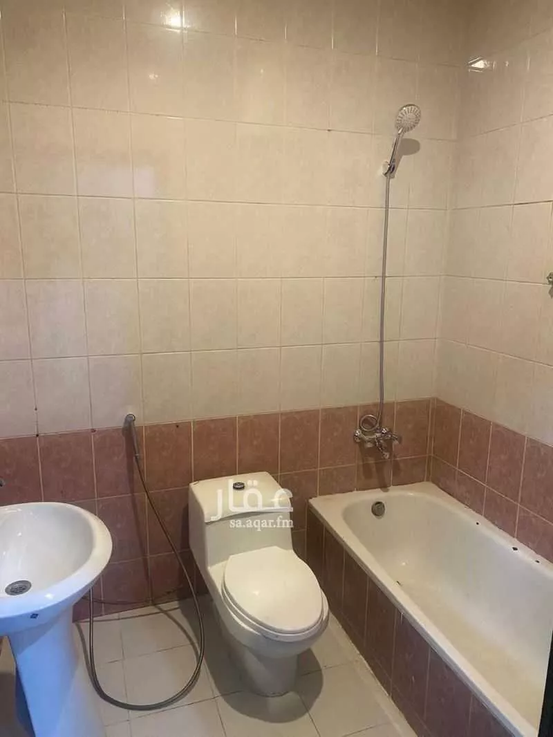 2 bedroom apartment in Al Rabwa, Riyadh 5