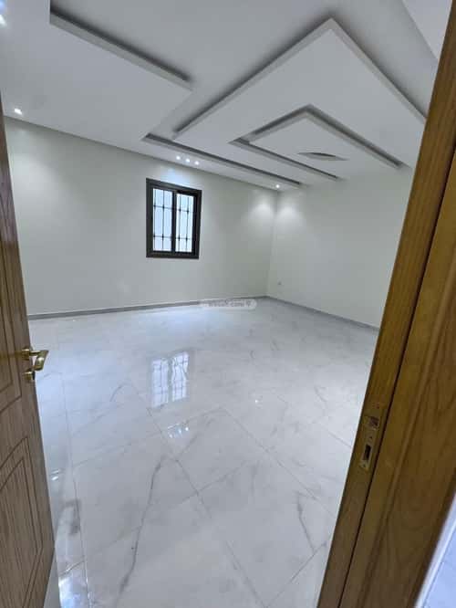 3 bedroom apartment in Al Khaleej 4