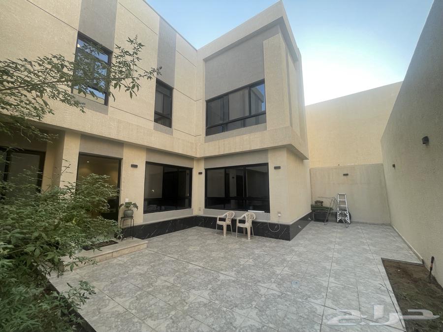 4 bedroom villa in Al Janadriyah, Riyadh 6
