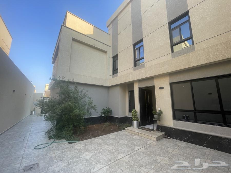 4 bedroom villa in Al Janadriyah, Riyadh 8