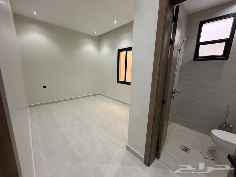 7 bedroom villa in Al Janadriyah, Riyadh 17