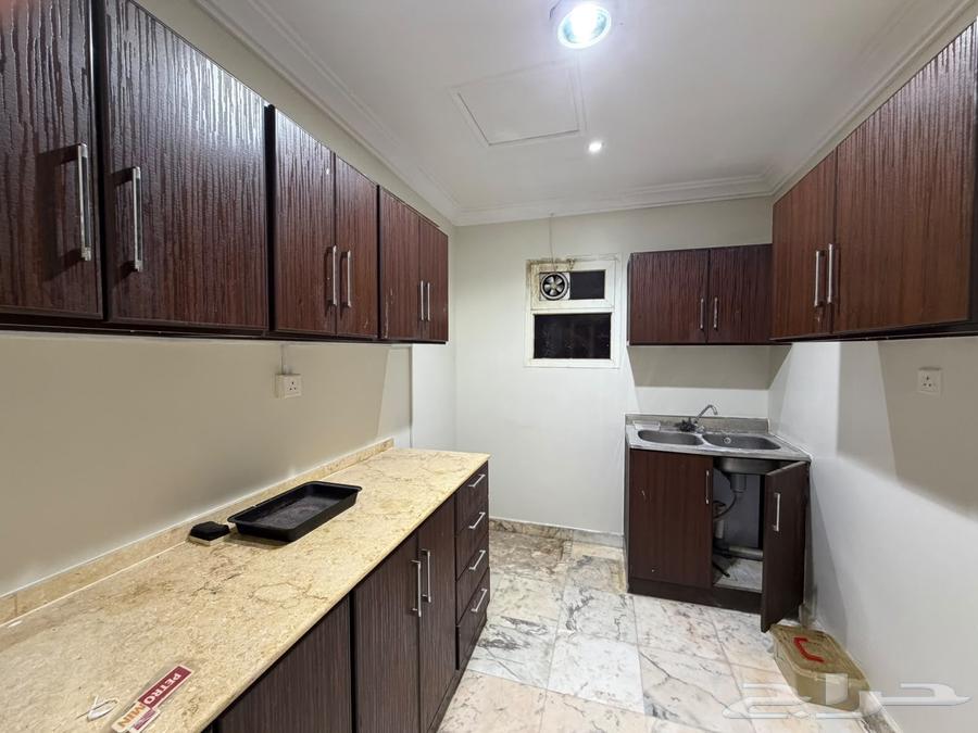 3 bedroom apartment in Al Zahir, Makkah 5