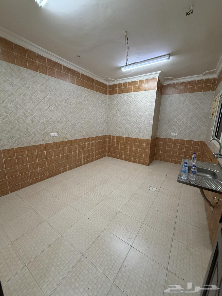 4 bedroom apartment in Al Aqul, Madinah 5