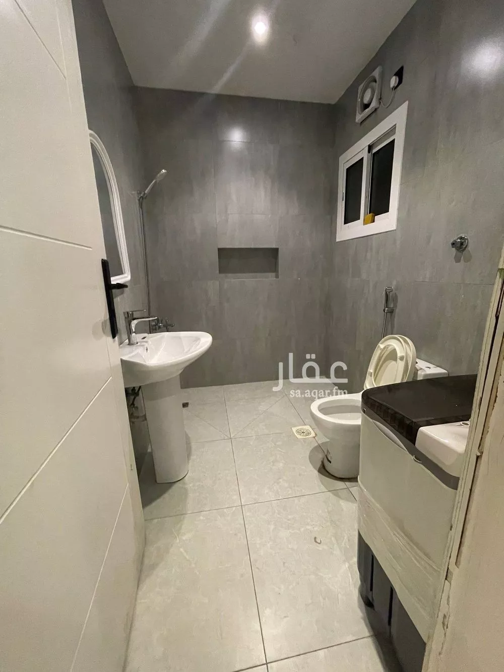 2 bedroom apartment in Al Safa 8