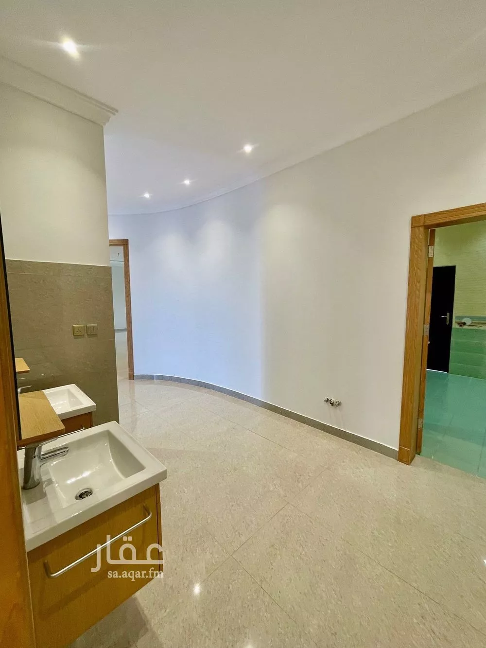 4 bedroom villa in Al Qairawan, Riyadh 15