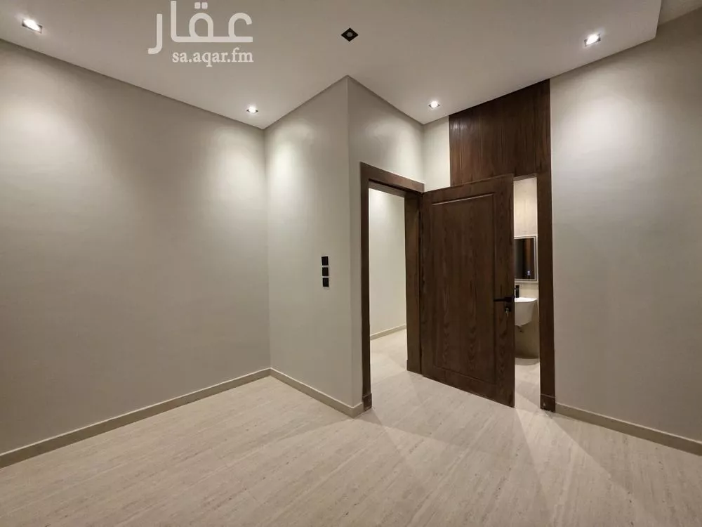 4 bedroom villa in Al Zahrah, Riyadh 9