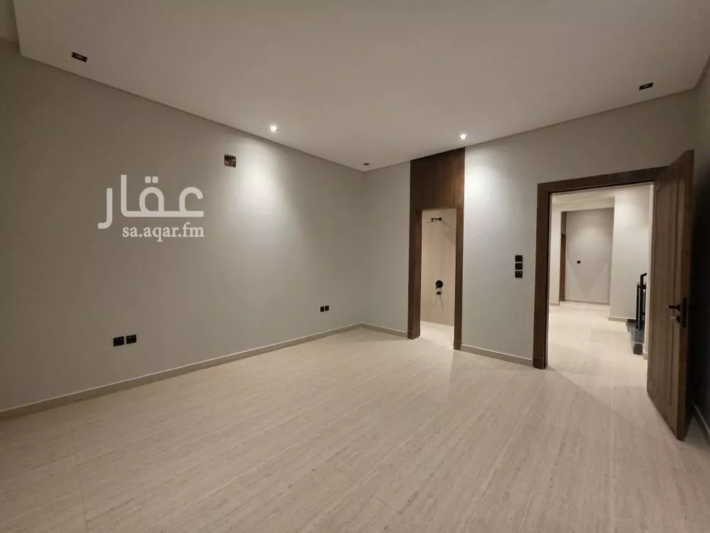 4 bedroom villa in Al Zahrah, Riyadh 15