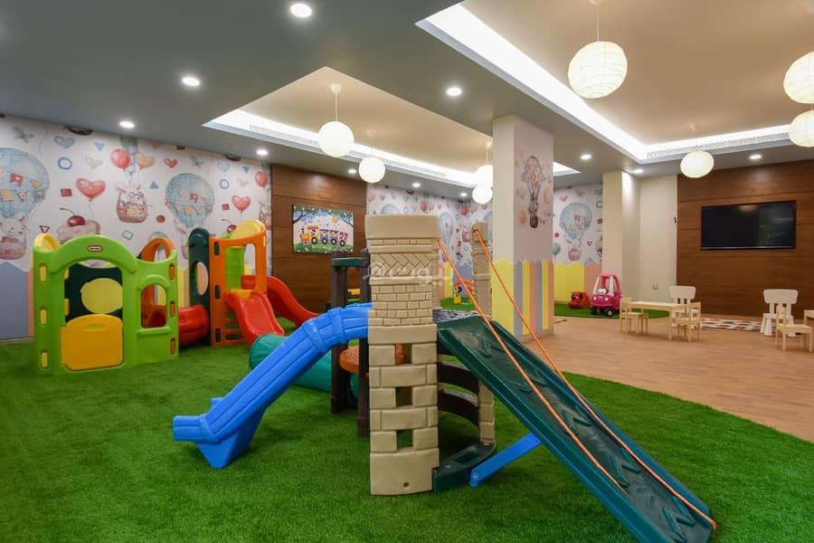 3 bedroom apartment in Al Shati, Jeddah 11