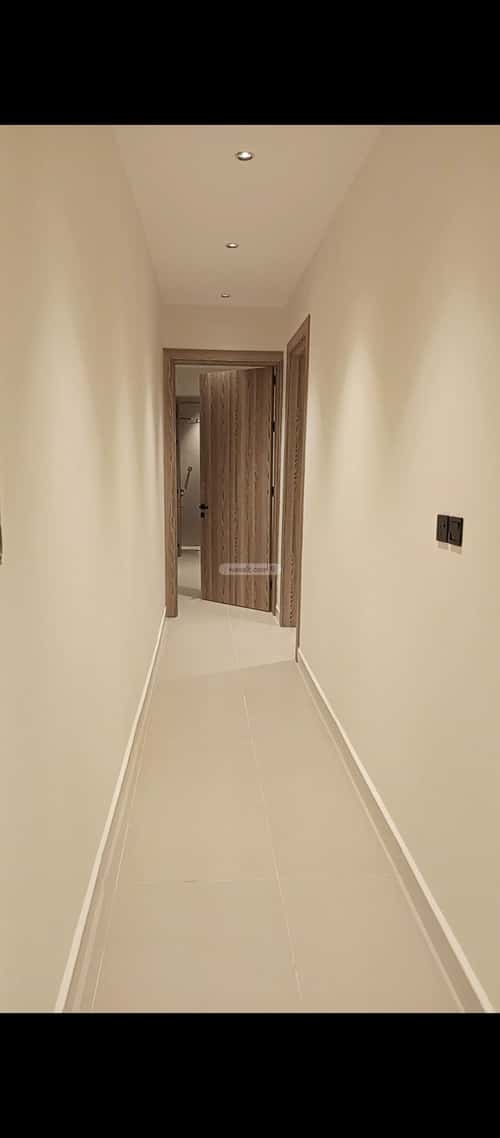 3 bedroom apartment in Al Janadriyah 9