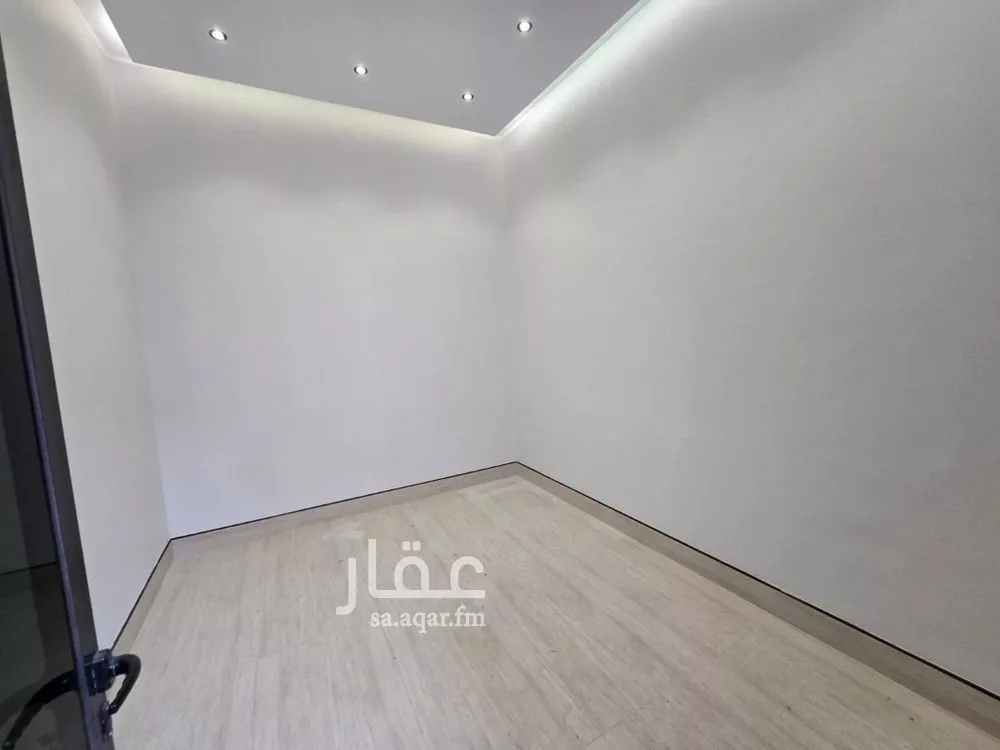 3 bedroom villa in Al Uraija Al Gharbi, Riyadh 18