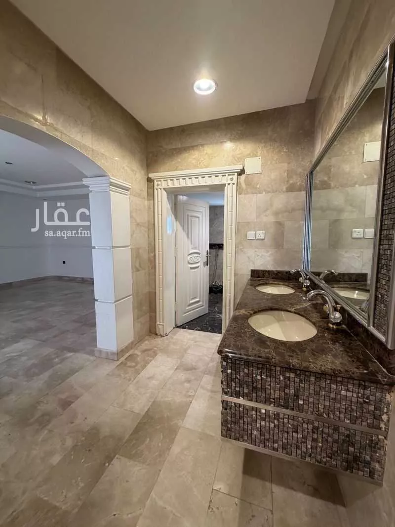 5 bedroom villa in Al Wahah, Riyadh 9