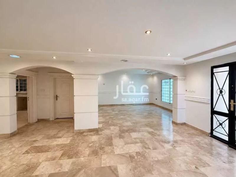 5 bedroom villa in Al Wahah, Riyadh 13
