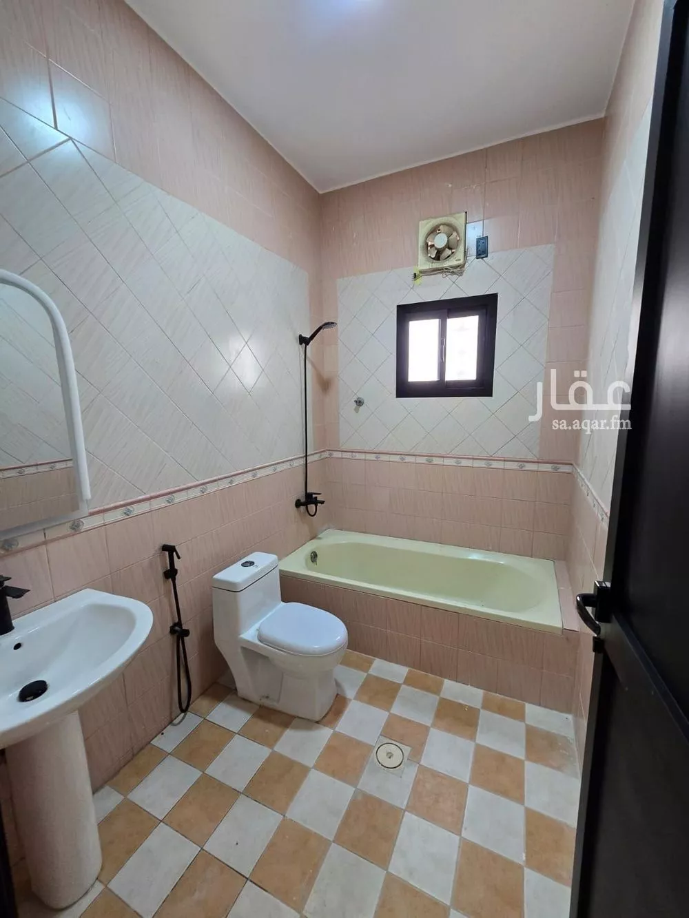 2 bedroom apartment in Taibah, Eastern Province 17