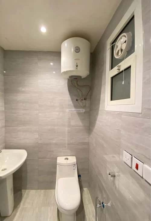 1 bedroom apartment in Al Hazm 4