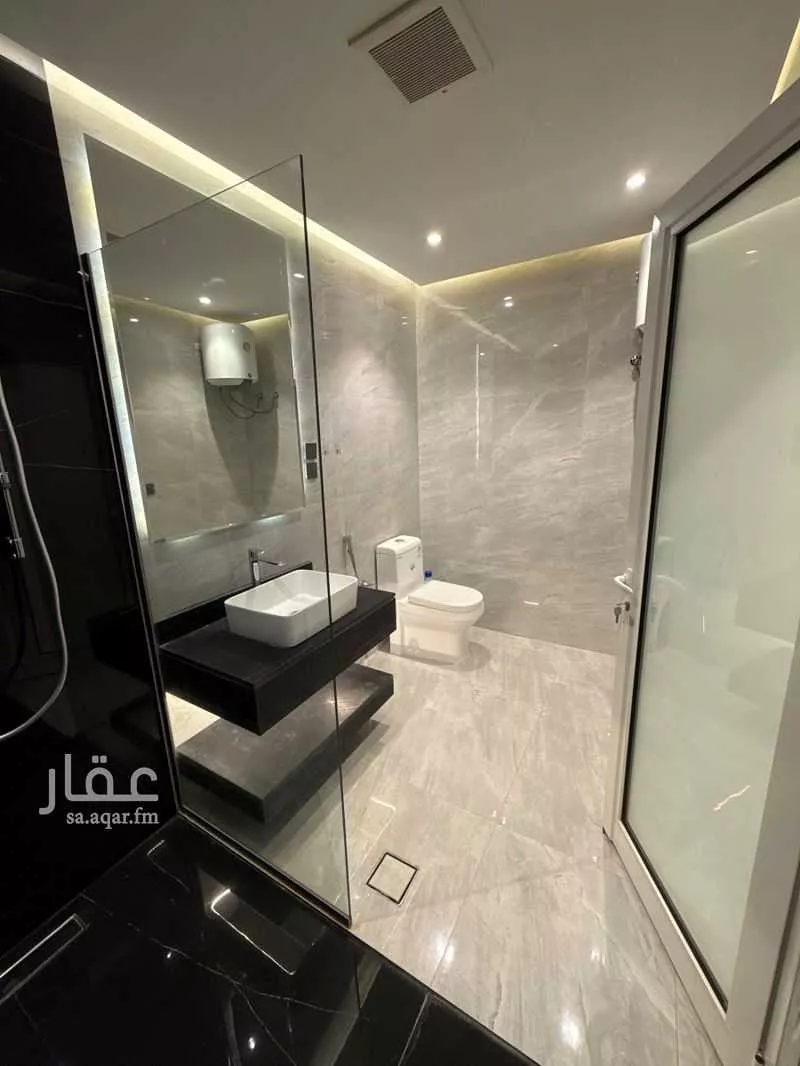 4 bedroom apartment in King Fahd, Riyadh 15