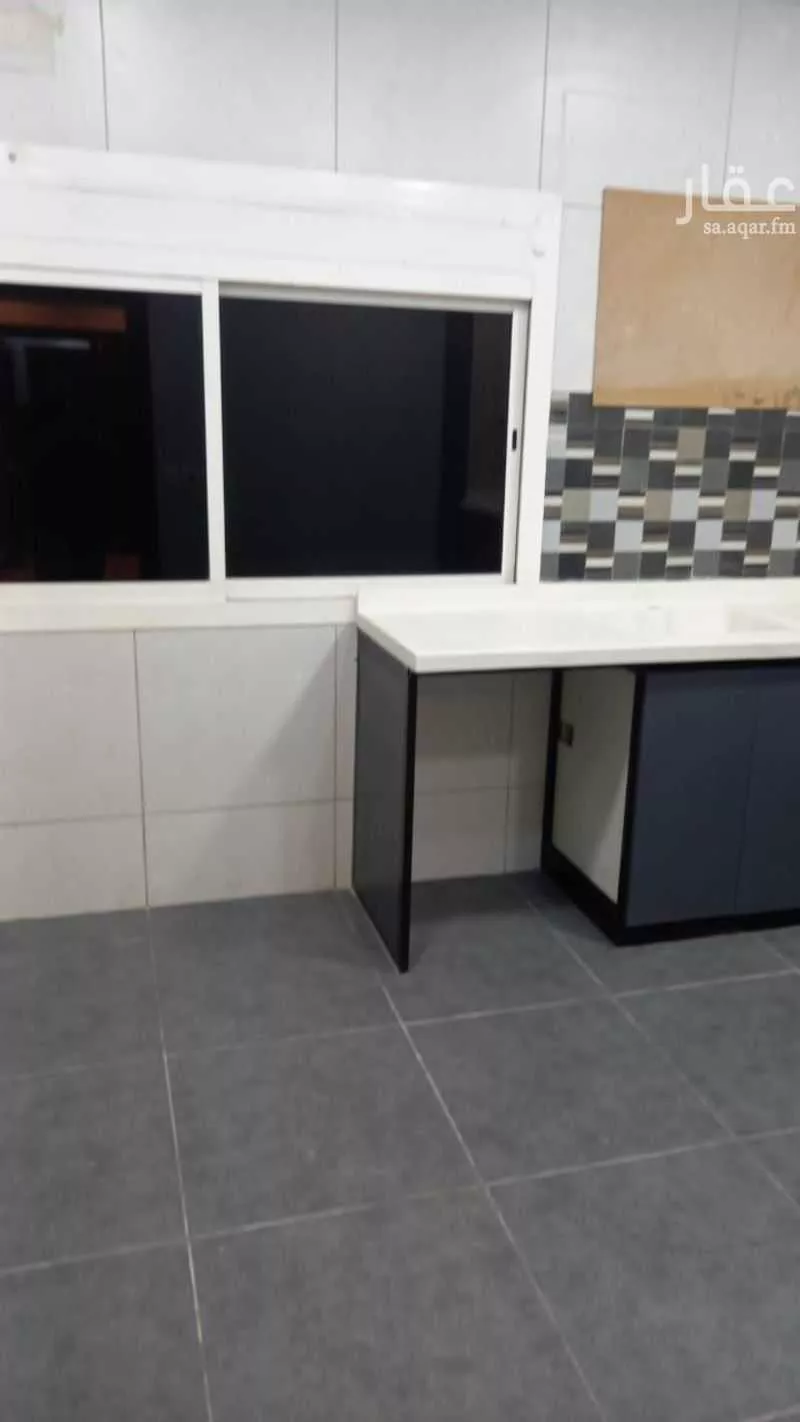 3 bedroom apartment in Al Sharafiyah, Jeddah 3