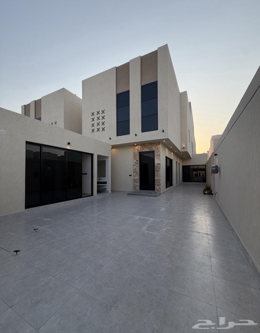5 bedroom villa in Al Amwaj, Eastern Province 3