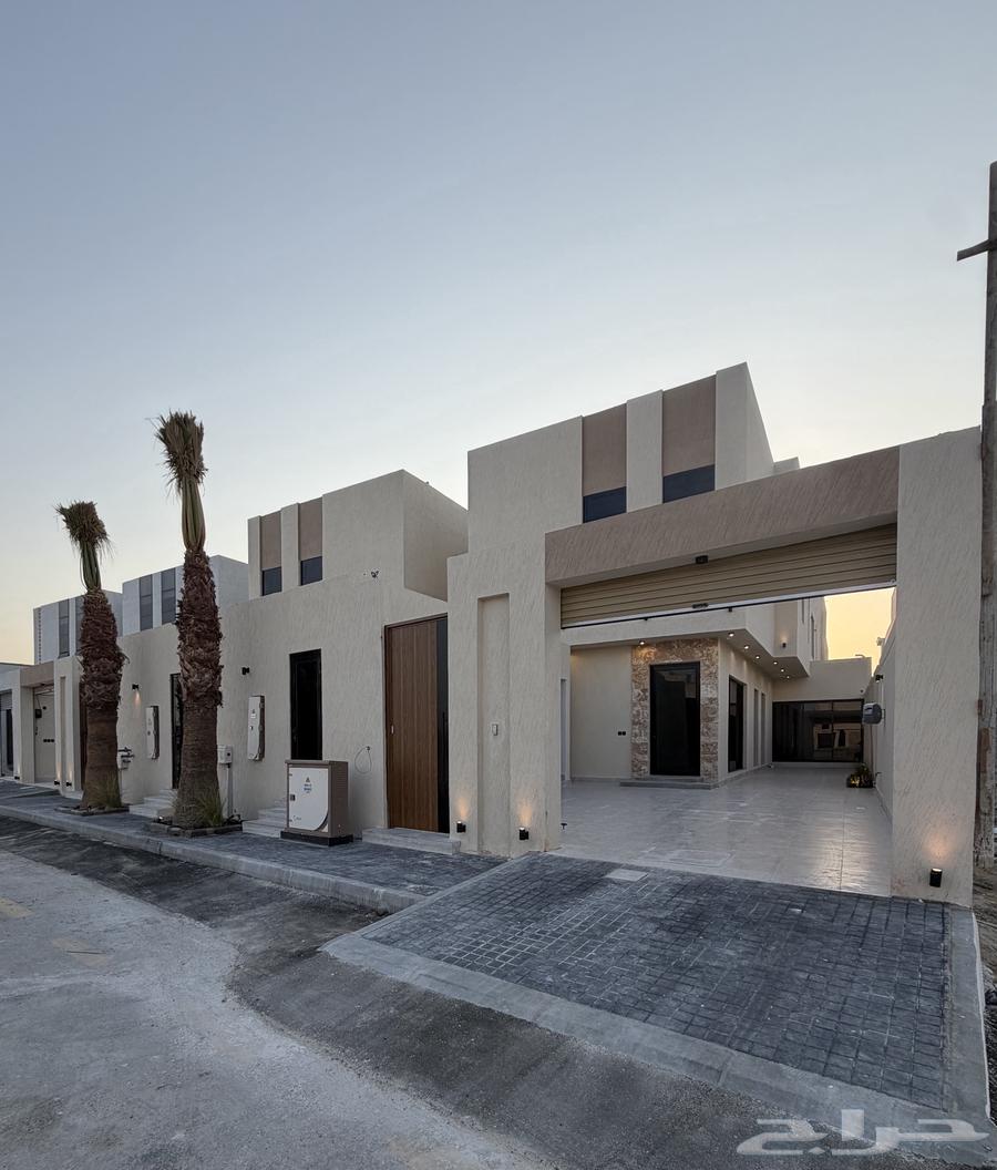 5 bedroom villa in Al Amwaj, Eastern Province 2