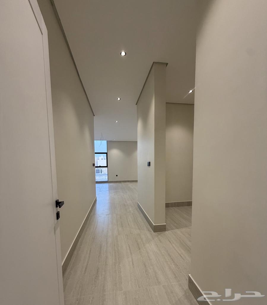 5 bedroom villa in Al Amwaj, Eastern Province 16