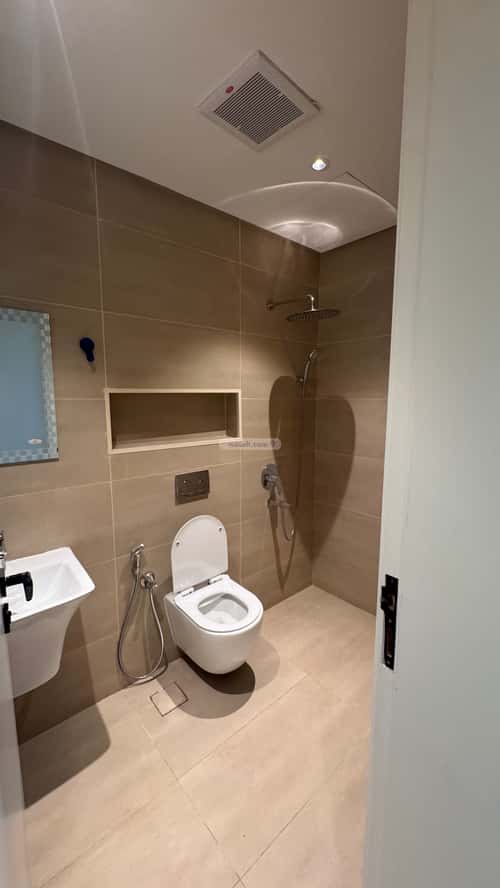 3 bedroom apartment in Al Narjis 5