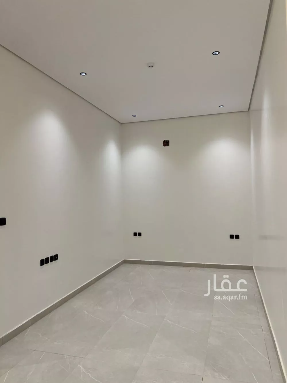 30 bedroom building in Tuwaiq, Riyadh 12