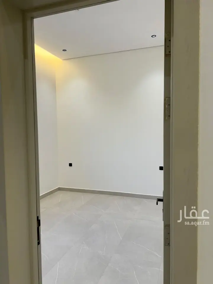 30 bedroom building in Tuwaiq, Riyadh 10