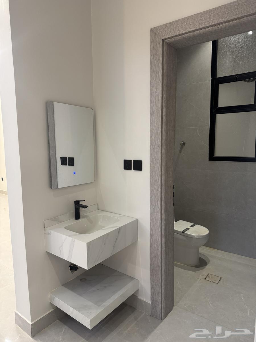 6 bedroom villa in Al Bayan, Riyadh 9