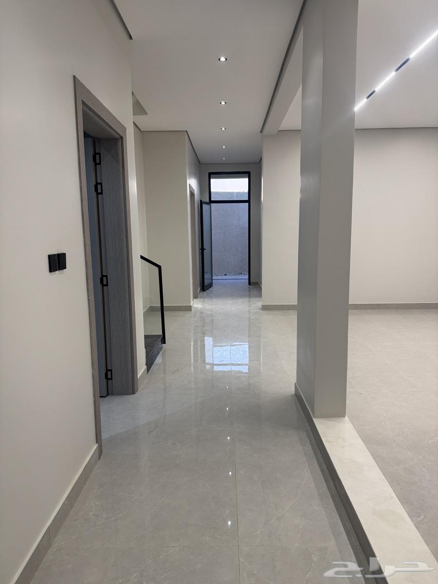 6 bedroom villa in Al Bayan, Riyadh 15