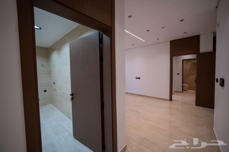 2 bedroom apartment in Al Hamra, Eastern Province 10