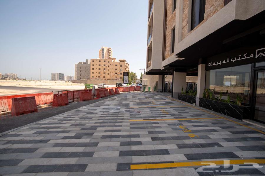 2 bedroom apartment in Al Hamra, Eastern Province 7