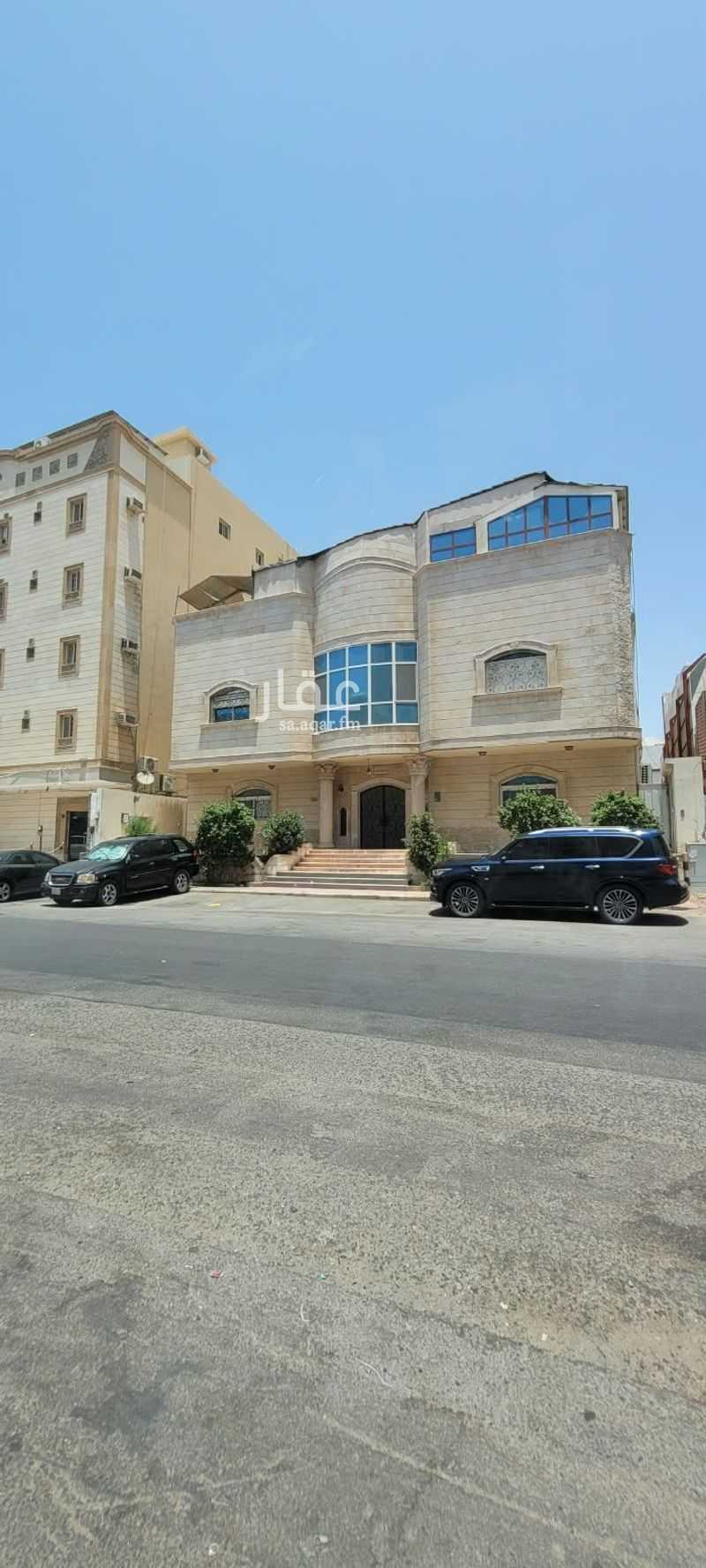 عقار 15 غرف في النعيم، جدة