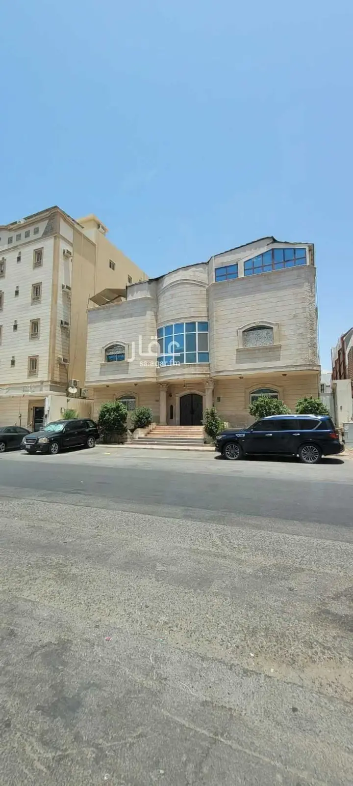عقار 15 غرف في النعيم، جدة