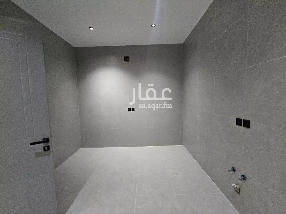 4 bedroom floor in Badr 14